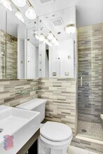 416 E 13th St, Unit 6D in New York, NY - Building Photo - Building Photo