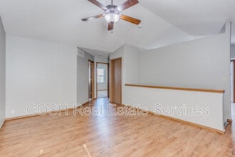 1008 E Karla Ct in Haysville, KS - Building Photo - Building Photo