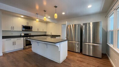 1692 Fredericks St in San Luis Obispo, CA - Building Photo - Building Photo