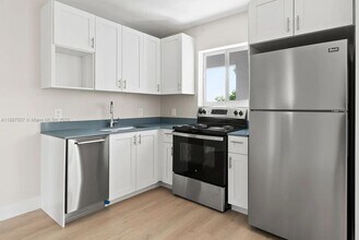 1101 NE 80th St in Miami, FL - Building Photo - Building Photo