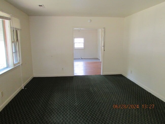 402 Bagnal Dr in Sumter, SC - Building Photo - Building Photo