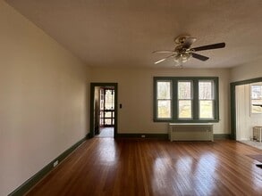 1321 Peaks St in Bedford, VA - Building Photo - Building Photo