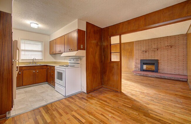 property at 4706 Sheridan Dr