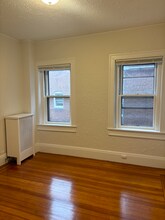 6 Beals St in Brookline, MA - Foto de edificio - Building Photo
