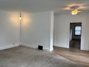 317 N Monroe St in Stoughton, WI - Building Photo - Building Photo