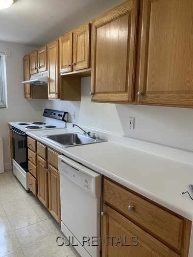 27 N Union St in Arlington, MA - Building Photo - Building Photo