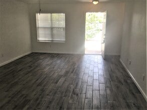 10244 Shawna St NW in Albuquerque, NM - Building Photo - Building Photo