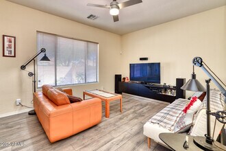 1404 W Weatherby Way in Chandler, AZ - Building Photo - Building Photo