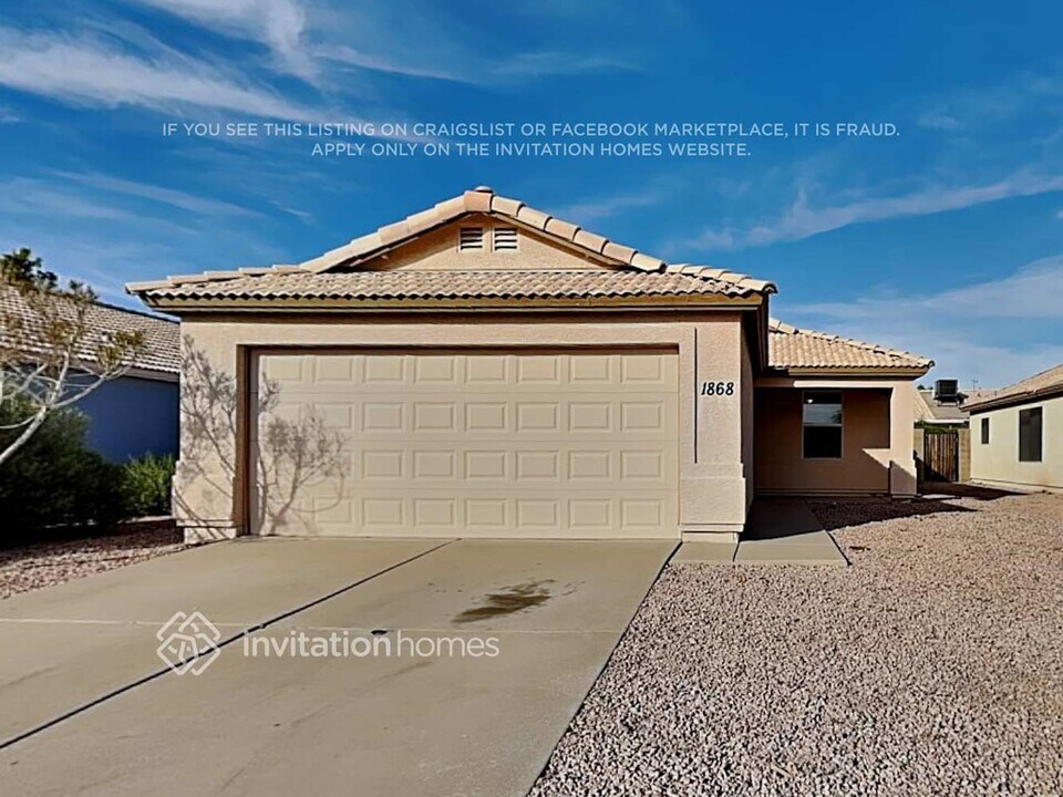 1868 W Renaissance Ave in Apache Junction, AZ - Building Photo