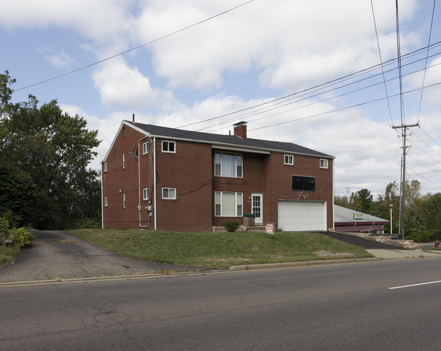 2449 Whipple Ave NW in Canton, OH - Building Photo