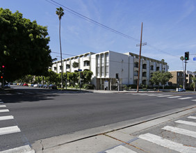 St. Andrews Place Apartments in Los Angeles, CA - Building Photo - Building Photo