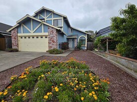 7453 Maximillian Pl in Rohnert Park, CA - Building Photo