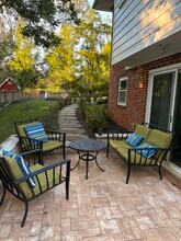 19 Thomas Dr, Unit 19 Thomas Dr in Silver Spring, MD - Foto de edificio - Building Photo