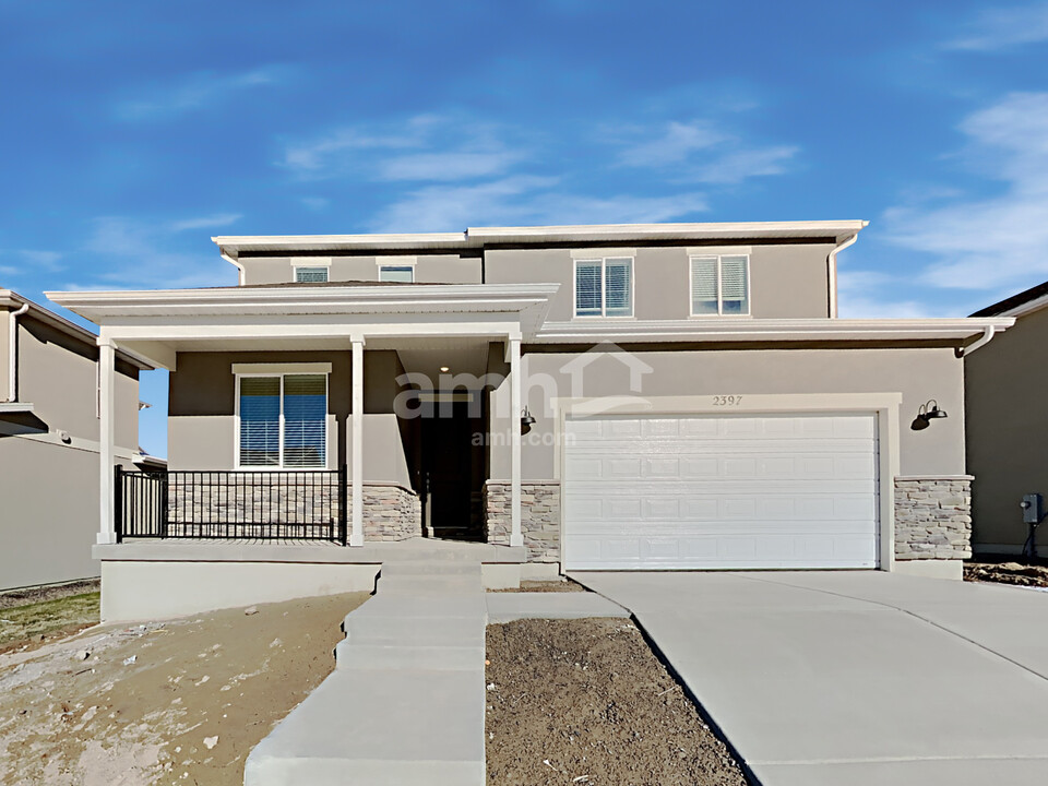 2397 E Buckskin Way in Eagle Mountain, UT - Building Photo