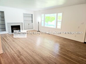1337 Arroyo Grande Dr in Sacramento, CA - Building Photo - Building Photo