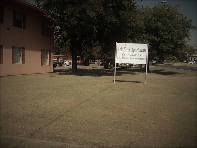 Azle Creek Apartments in Azle, TX - Building Photo - Building Photo