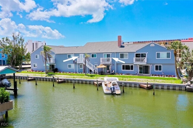 6151 Estero Blvd in Fort Myers Beach, FL - Building Photo - Building Photo