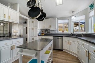 159 Estrada Way in Cathedral City, CA - Building Photo - Building Photo