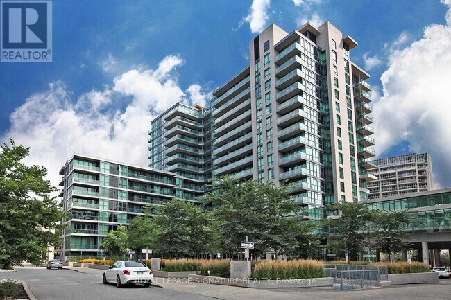 209 Fort York Blvd in Toronto, ON - Building Photo - Building Photo