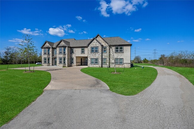 15015 House Rd in Hockley, TX - Building Photo - Building Photo