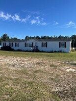 1739 Tapper Dr in Darlington, SC - Building Photo