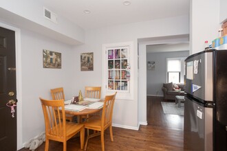 3712 N Sheffield Ave, Unit 408 in Chicago, IL - Building Photo - Building Photo