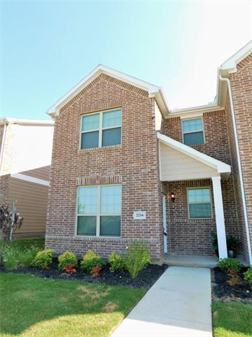 2216 Greystone Dr in Denton, TX - Foto de edificio - Building Photo