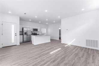 940 Ventnor Ave in Bentonville, AR - Building Photo - Building Photo