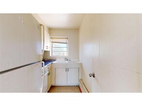 235 Exeter Pl in St. Paul, MN - Building Photo - Building Photo