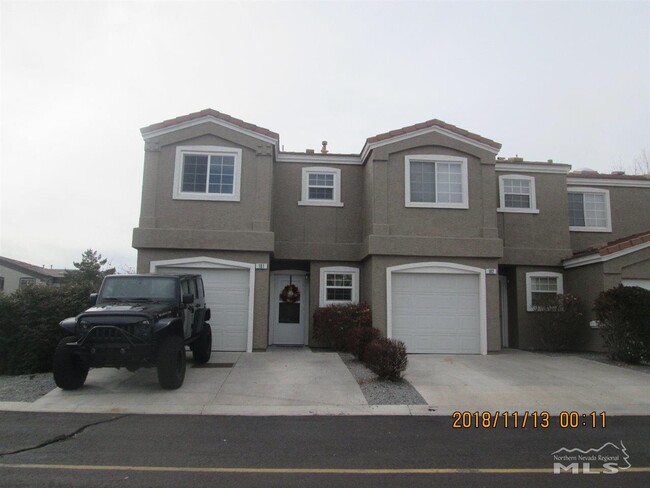 5695 Vista Luna Dr-Unit -101 in Sparks, NV - Foto de edificio - Building Photo