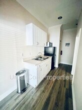 236 4th St N in St. Petersburg, FL - Building Photo - Building Photo