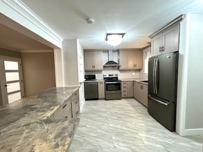 2 Third St in Mt Pearl, NL - Building Photo - Building Photo