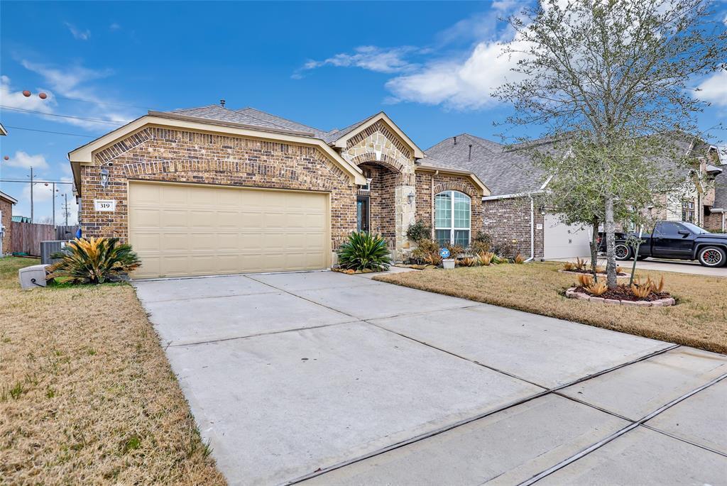 319 American Black Bear in Crosby, TX - Building Photo