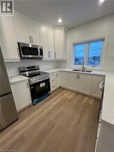 137 Whitley St in Cambridge, ON - Building Photo - Building Photo