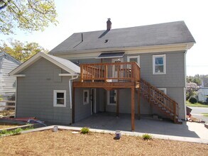 33 S Elm St, Unit #2 in Wallingford, CT - Building Photo - Building Photo