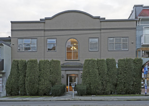 Maple Gardens in Vancouver, BC - Building Photo - Building Photo