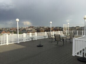 1601 18th St NW, Unit 210 in Washington, DC - Foto de edificio - Building Photo