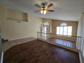 8244 W Gilmore Ave in Las Vegas, NV - Building Photo - Building Photo