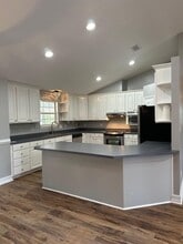 3474 Paces Ferry Rd in Tallahassee, FL - Building Photo - Building Photo