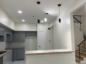 1134 Regency Dr in Schaumburg, IL - Building Photo - Building Photo
