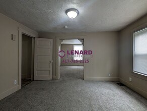 1209 W State St in Springfield, MO - Building Photo - Building Photo