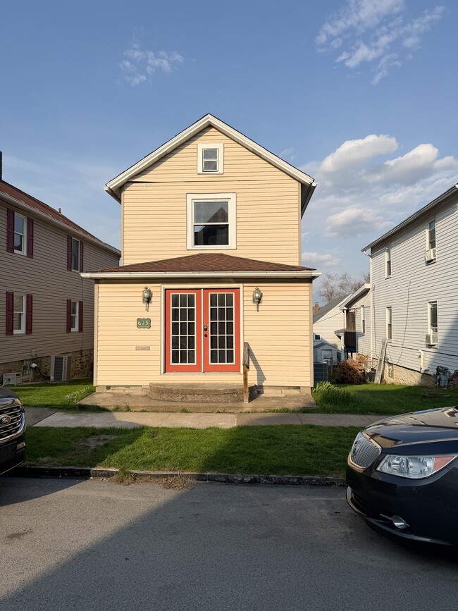 property at 613 Oakland Ave