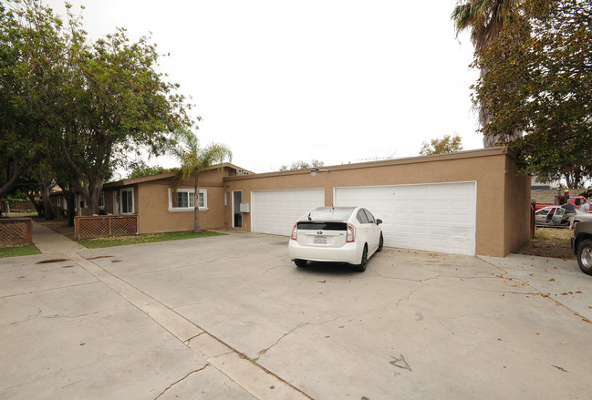 7762 Newman Ave in Huntington Beach, CA - Building Photo - Building Photo