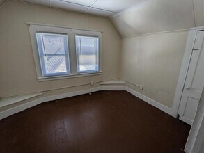 71 Franklin St in Ansonia, CT - Building Photo - Building Photo