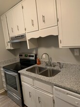 165 Windy Hill Ct in Athens, GA - Building Photo - Building Photo