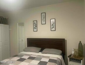 14 Aaron Dr in Stafford Township, NJ - Building Photo - Building Photo