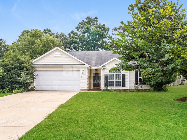 property at 821 Barbee Farm Dr