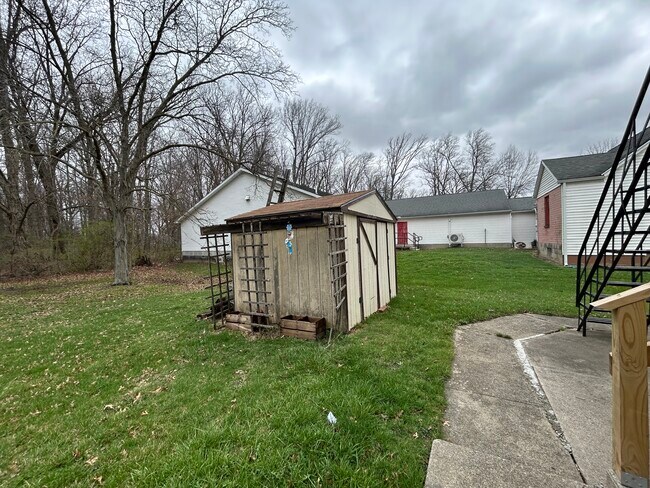 1387 N Cole St, Unit #3 in Lima, OH - Building Photo - Building Photo