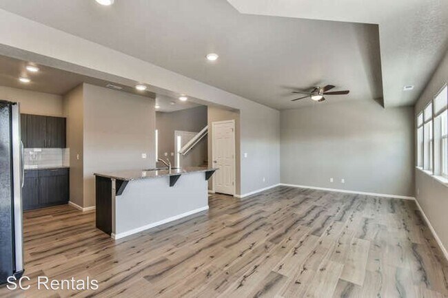 4043 Meadowview Ct in Evans, CO - Building Photo - Building Photo