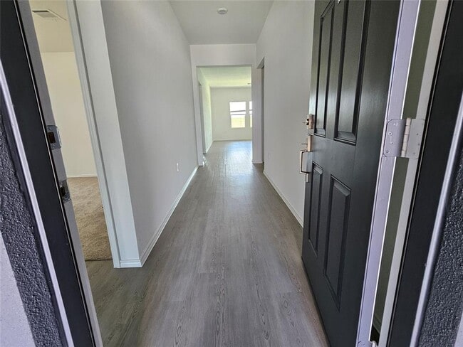property at 400 Camargue Dr
